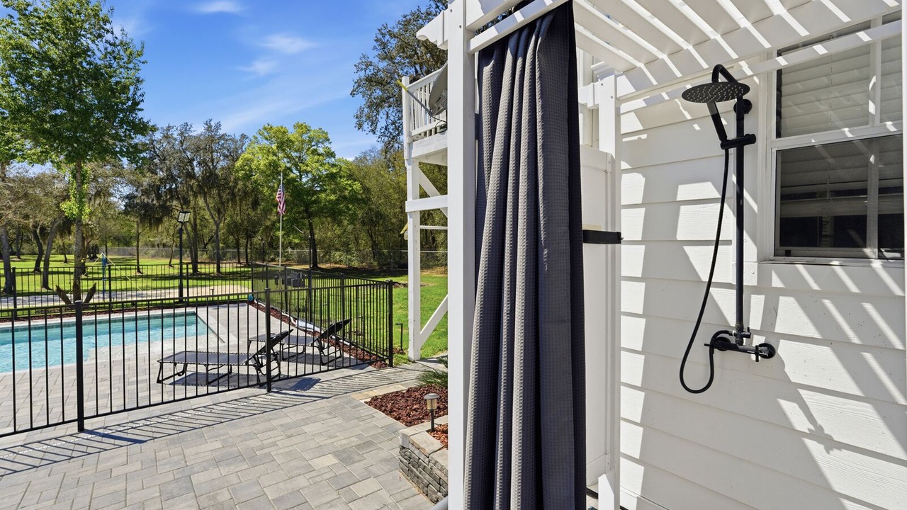 Photo of Patio Balcony in De Leon Springs