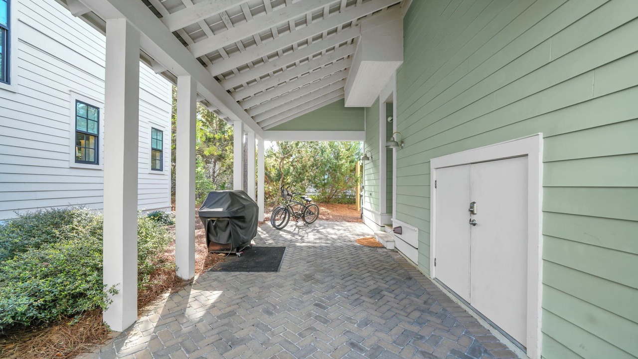 Photo of Outdoor in Lakeside at Blue Mountain Beach