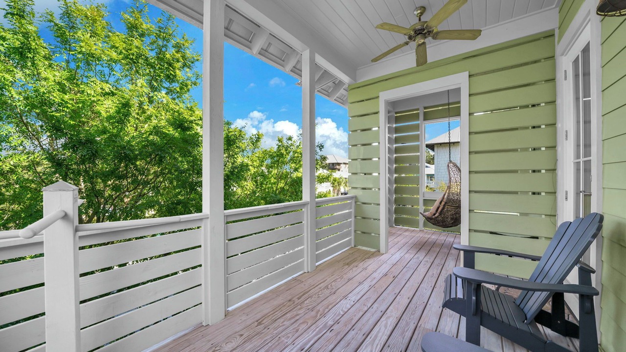 Photo of Patio Balcony in Lakeside at Blue Mountain Beach