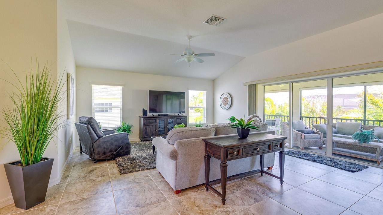 Photo of Livingroom in Fruitland Park