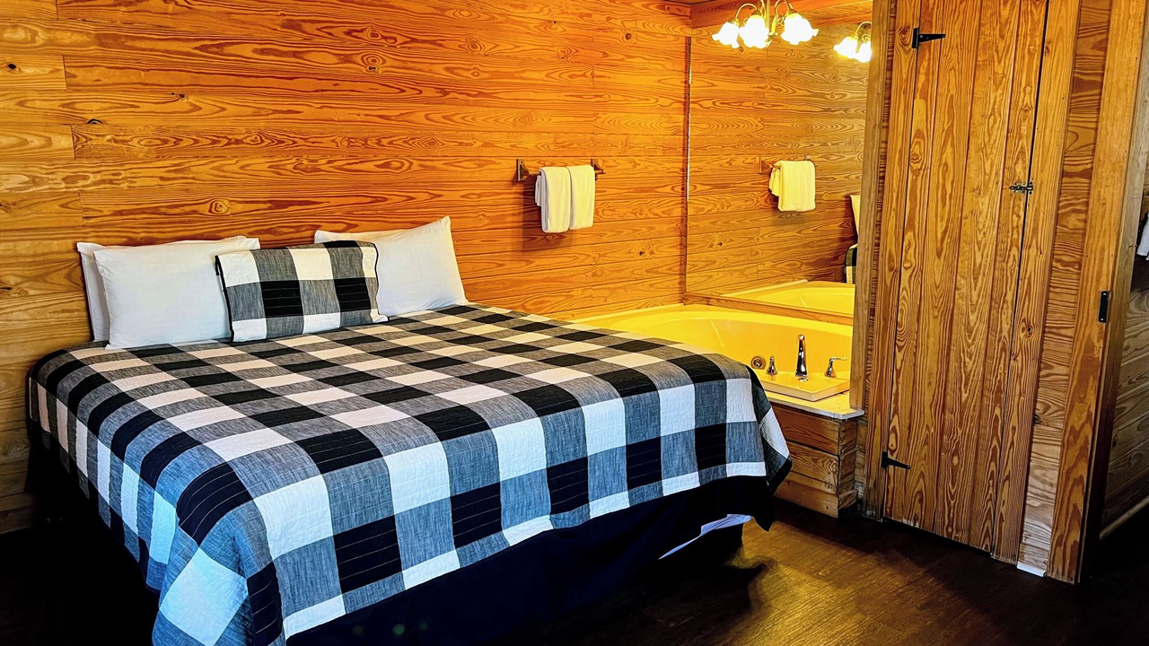 Photo of Bedroom in Pine Mountain