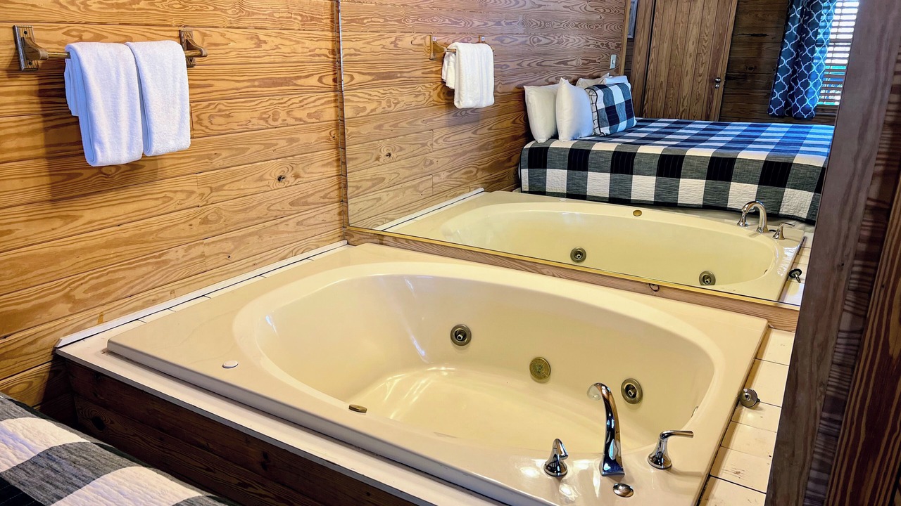 Photo of Bedroom in Pine Mountain