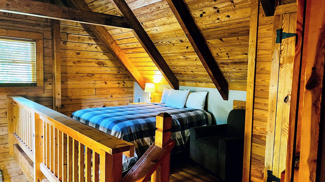 Photo of Bedroom in Pine Mountain