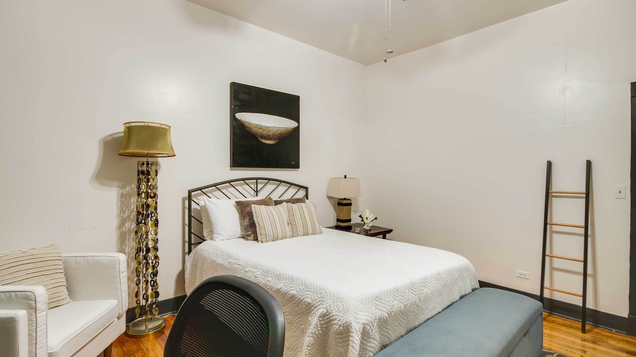 Photo of Bedroom in Greenwood