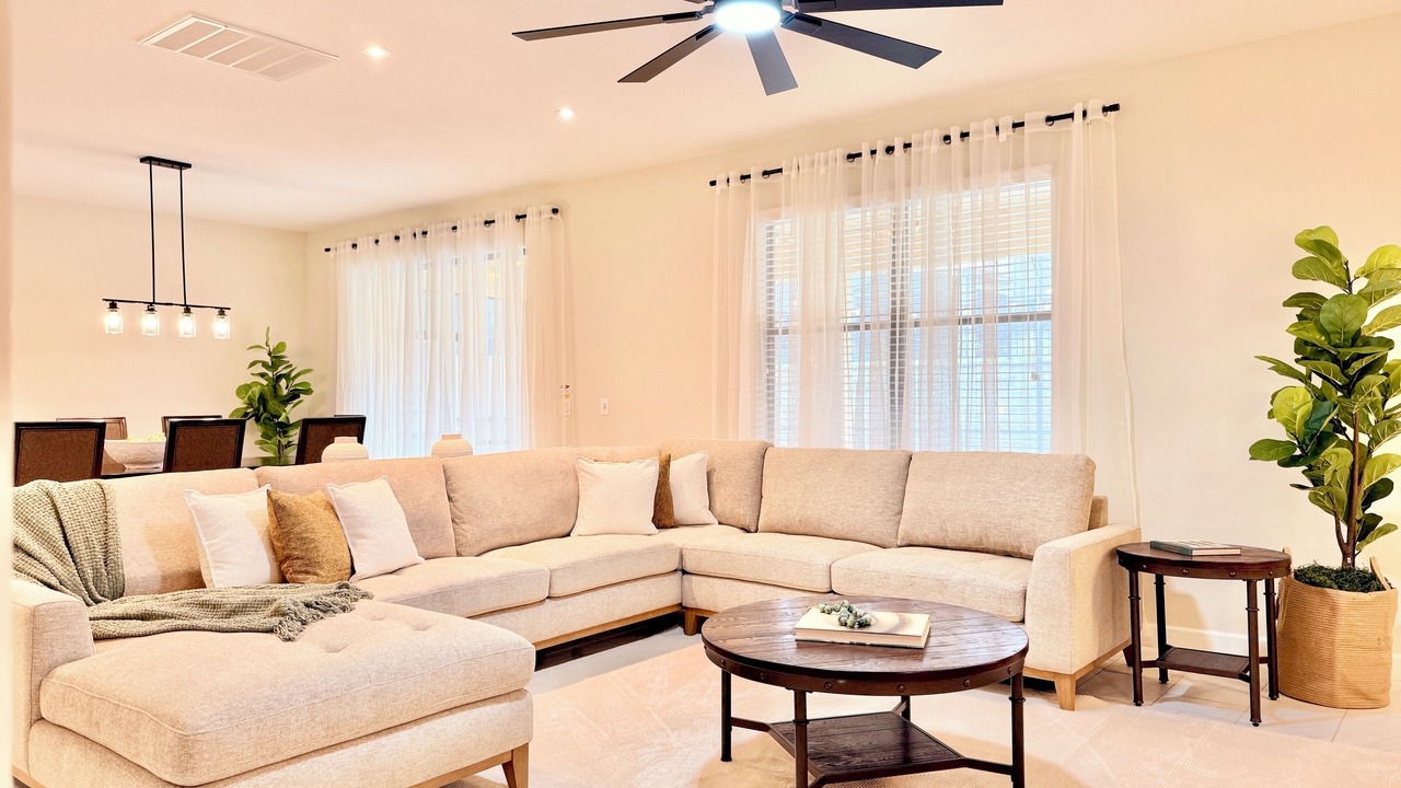 Photo of Livingroom in Davenport