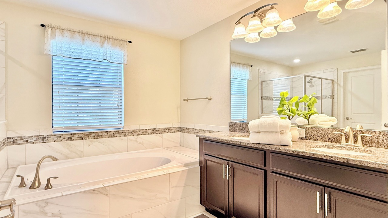 Photo of Bathroom in Davenport