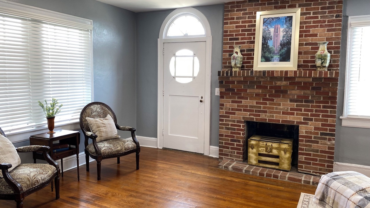 Photo of Livingroom in Sandersville