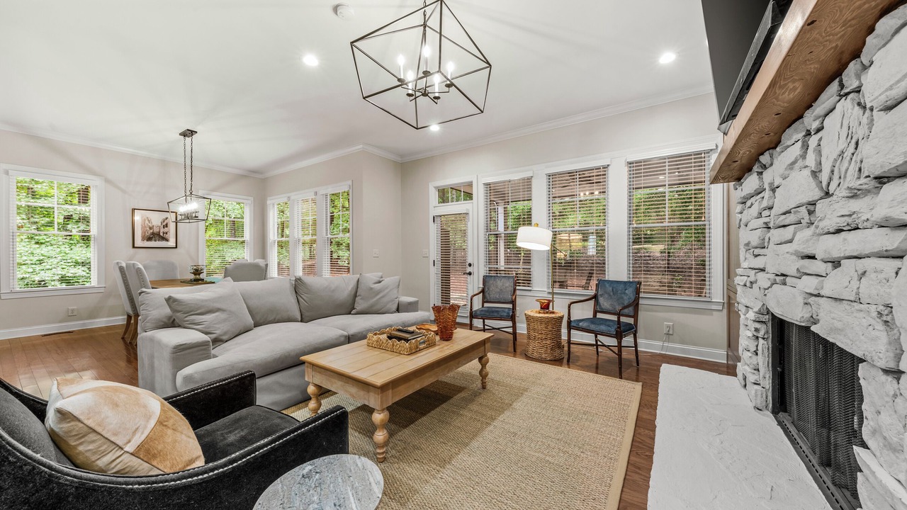 Photo of Livingroom in Reynolds Landing