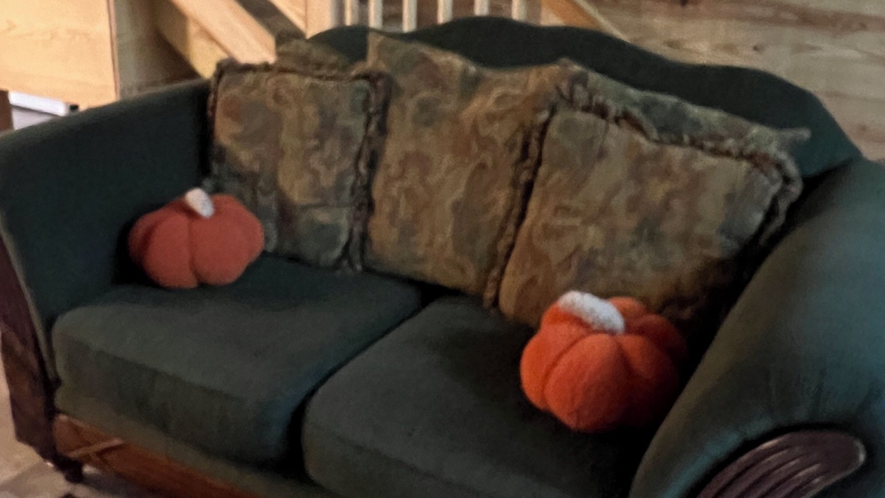 Photo of Livingroom in Wing