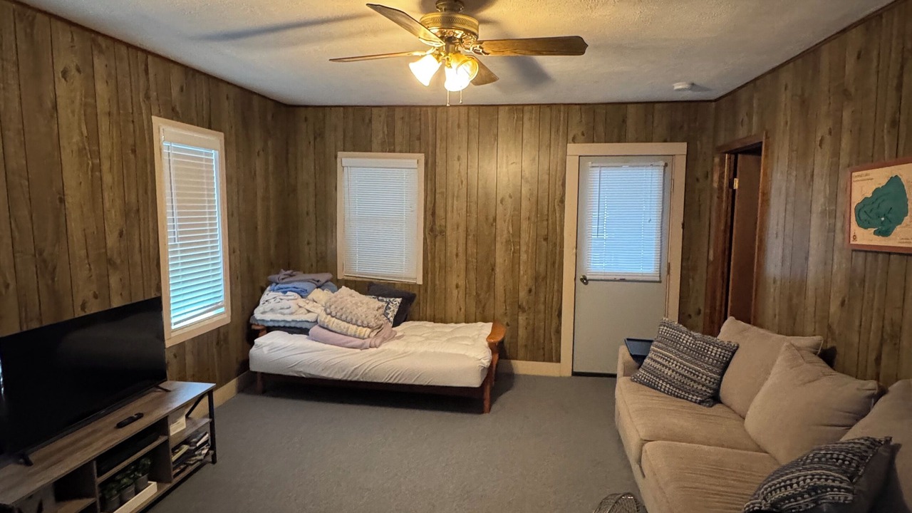 Photo of Livingroom in Crystal