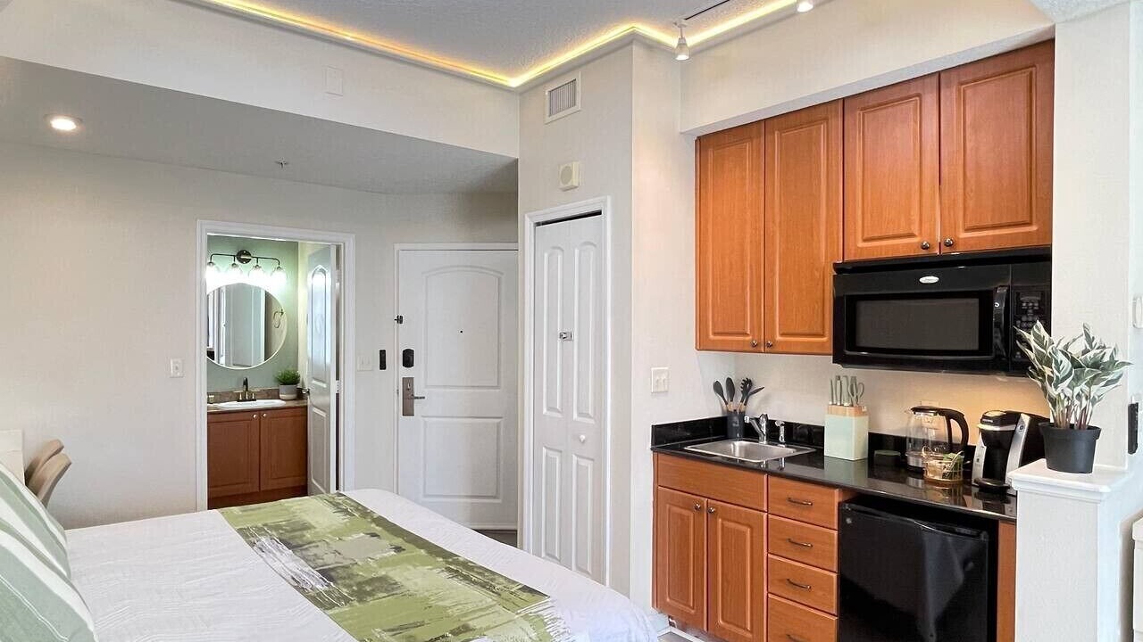 Photo of Bedroom in Florida Center