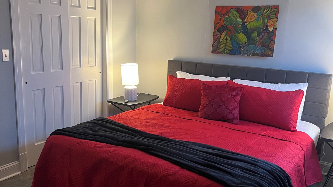 Photo of Bedroom in Pascagoula