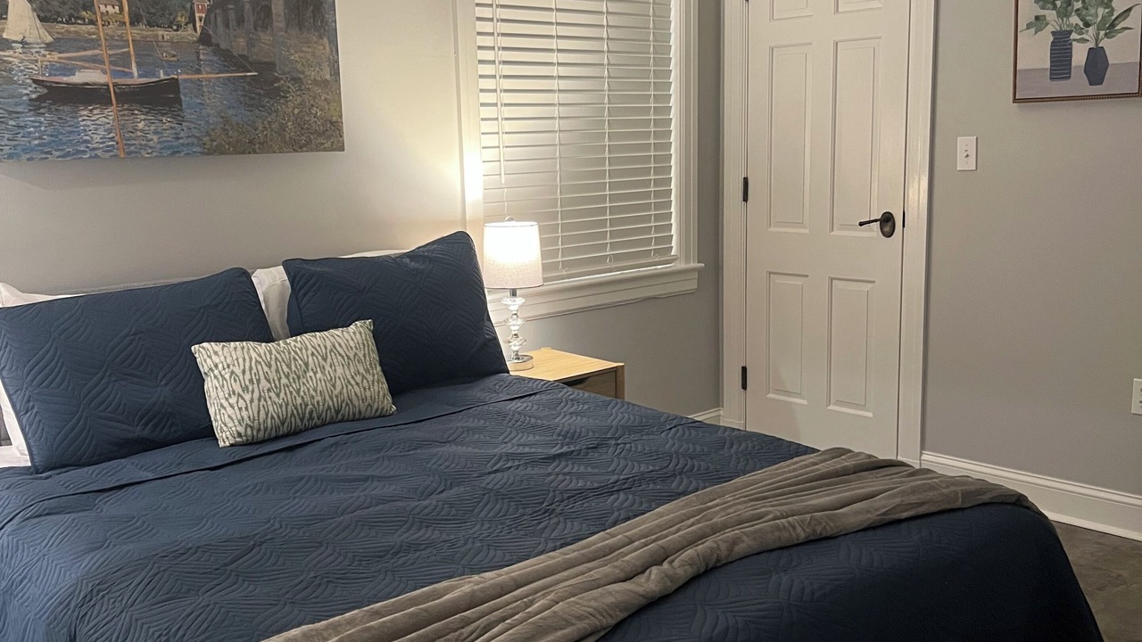 Photo of Bedroom in Pascagoula