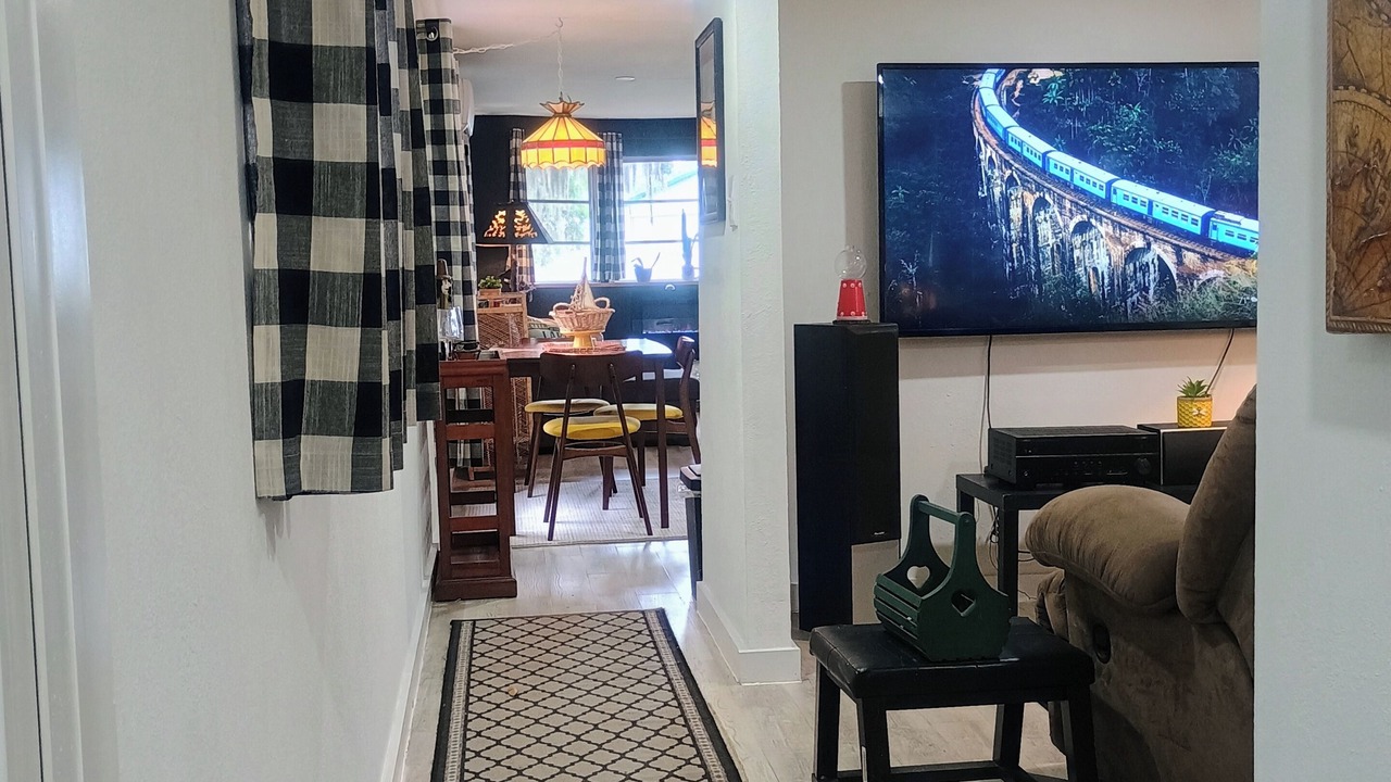 Photo of Livingroom in Crescent City