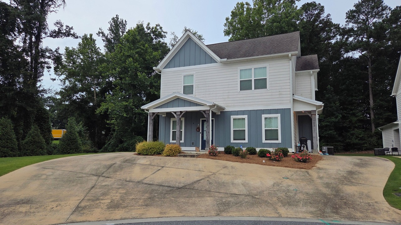 Photo of Outdoor in Pickwood