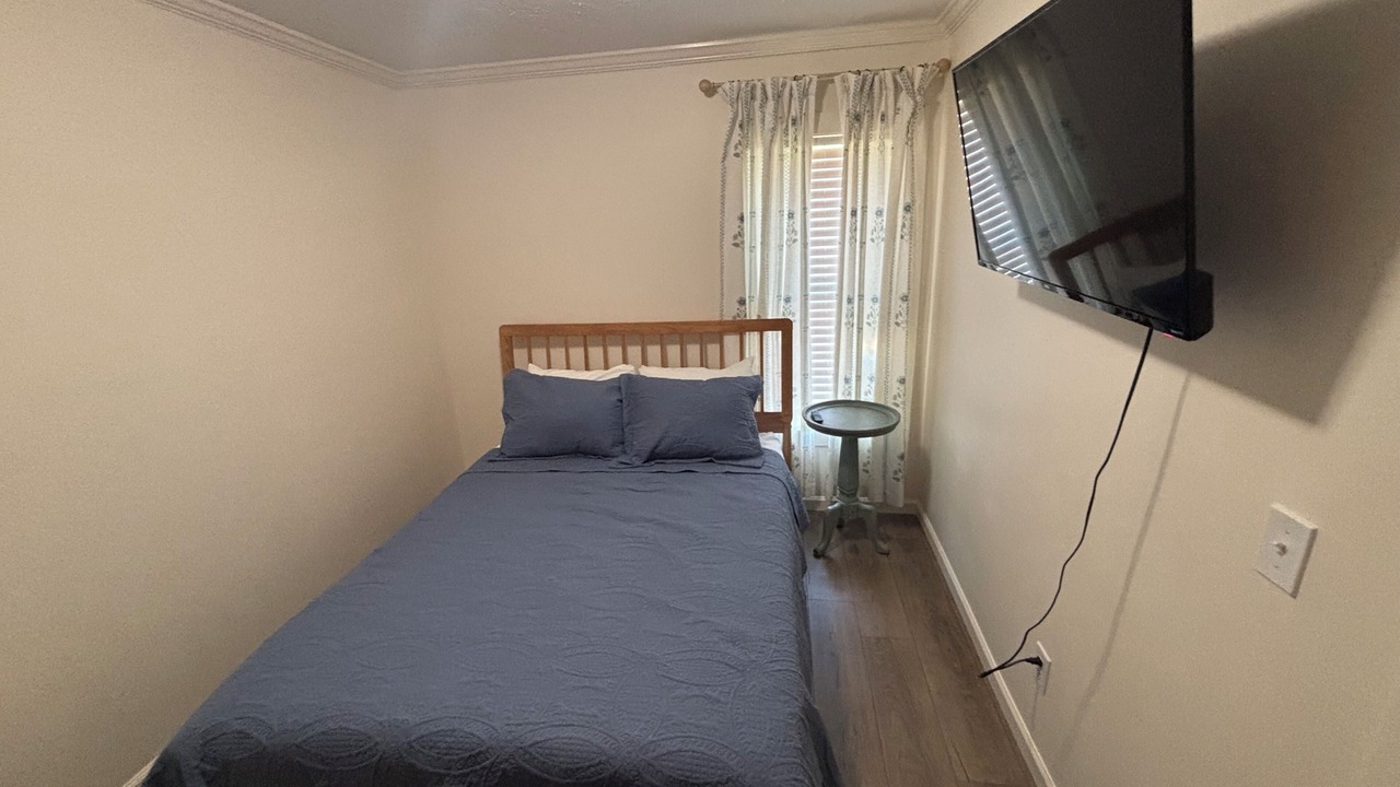 Photo of Bedroom in Saint Elmo