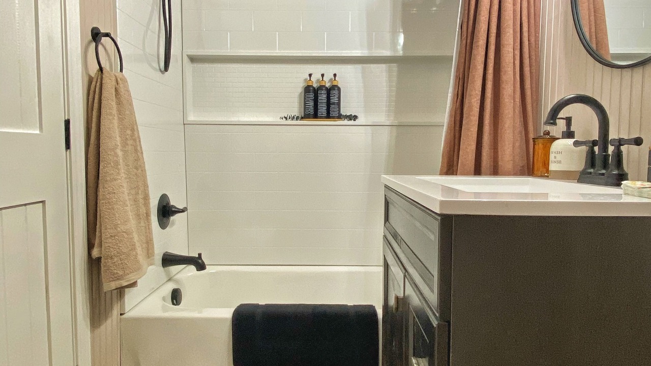 Photo of Bathroom in Ashland
