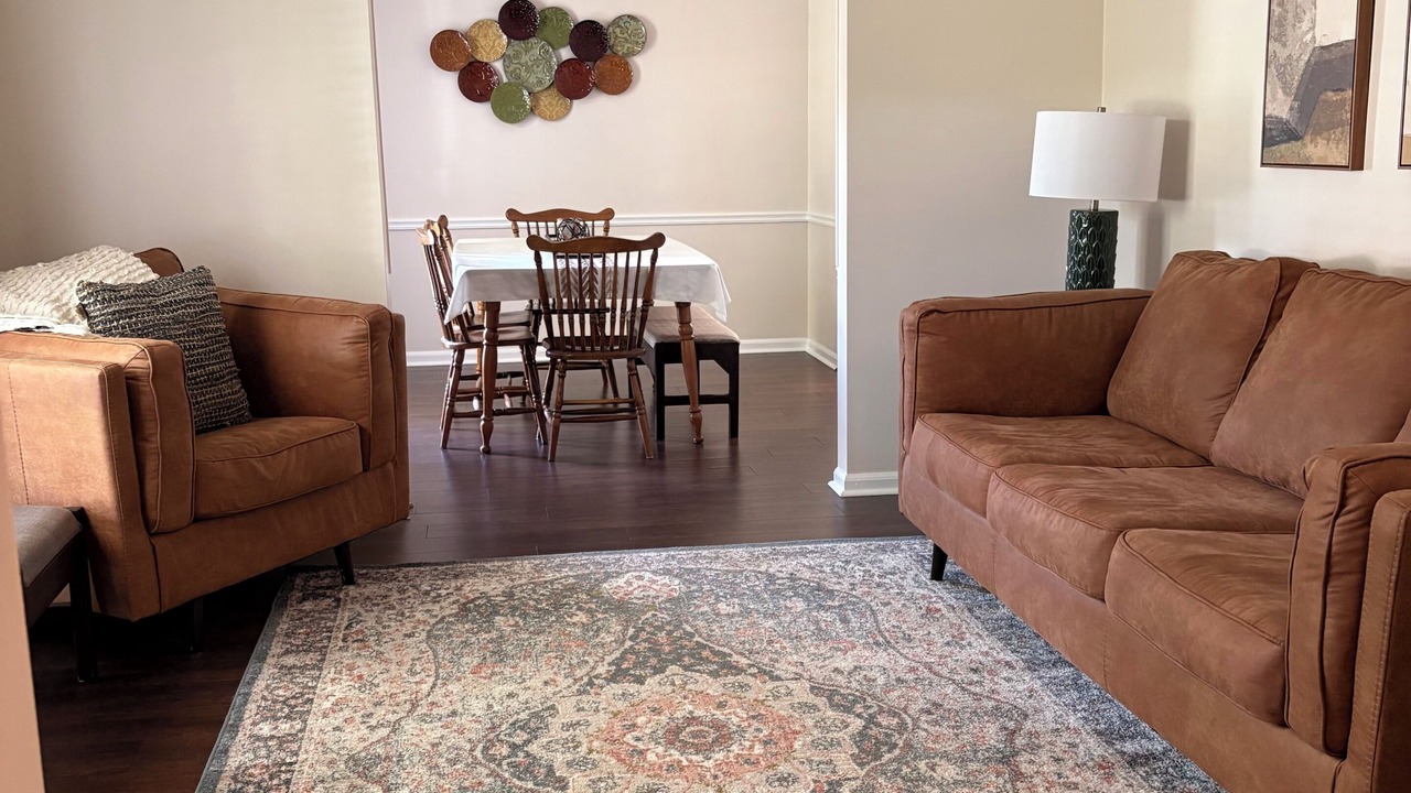 Photo of Livingroom in LaGrange