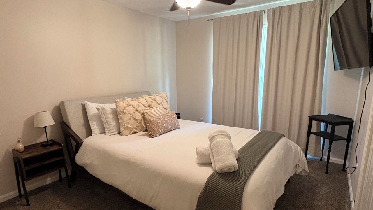 Photo of Bedroom in LaGrange