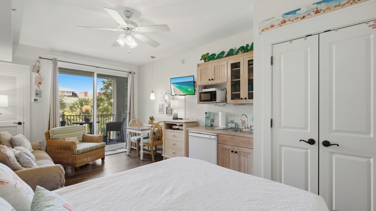 Photo of Bedroom in Baytowne Wharf