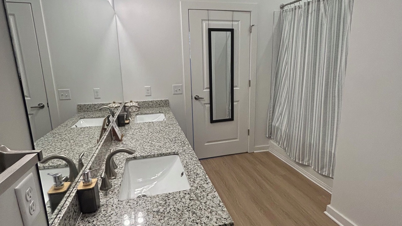 Photo of Bathroom in East Side