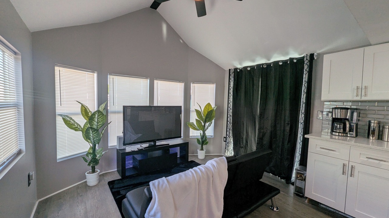 Photo of Livingroom in Davenport