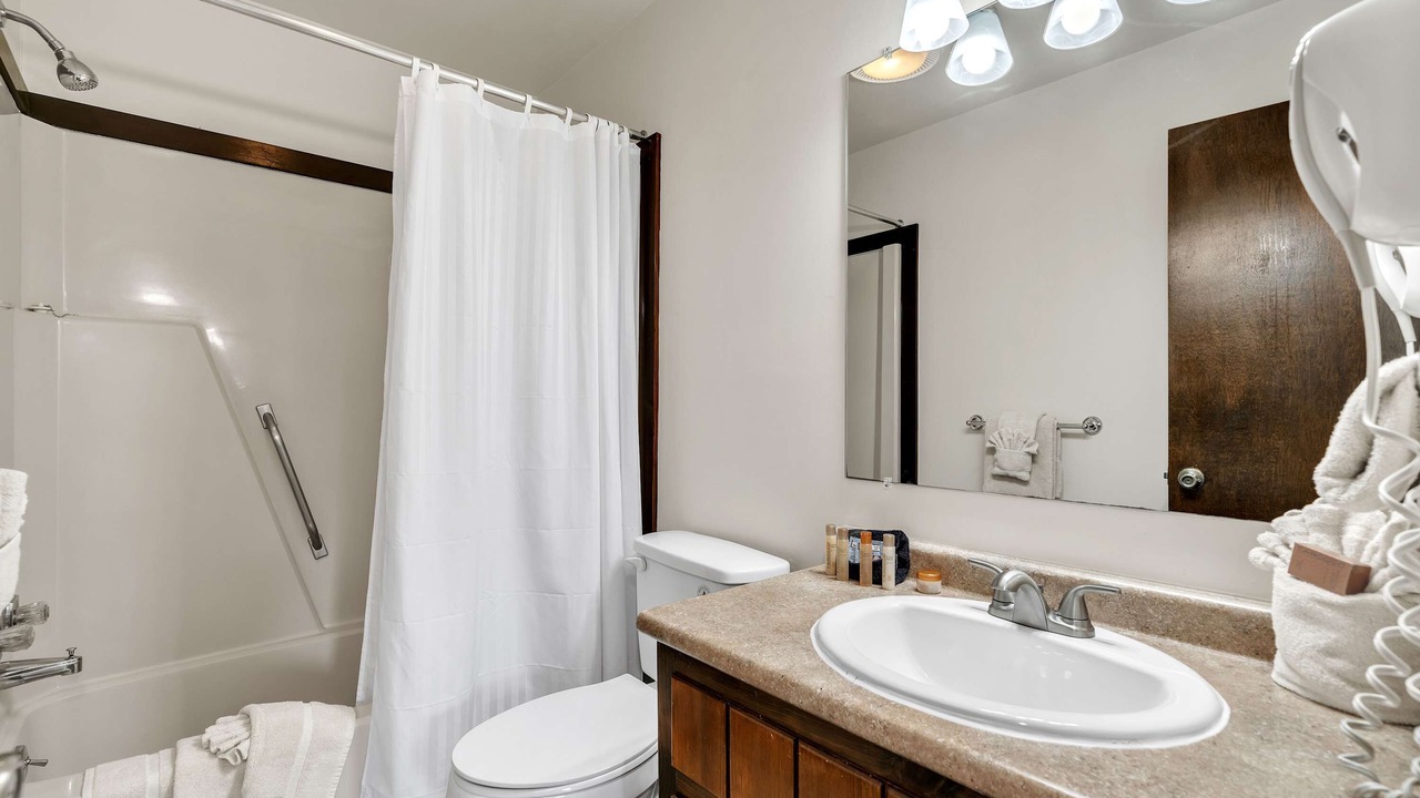 Photo of Bathroom in Ellijay