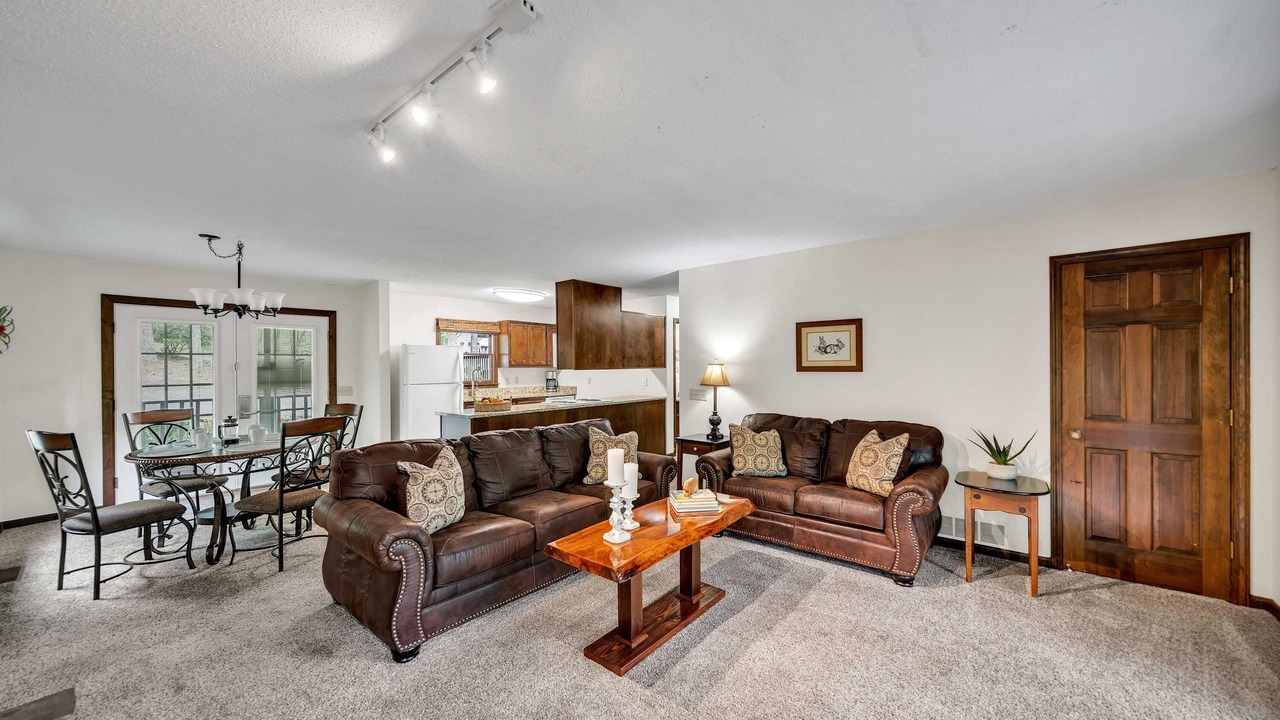 Photo of Livingroom in Ellijay