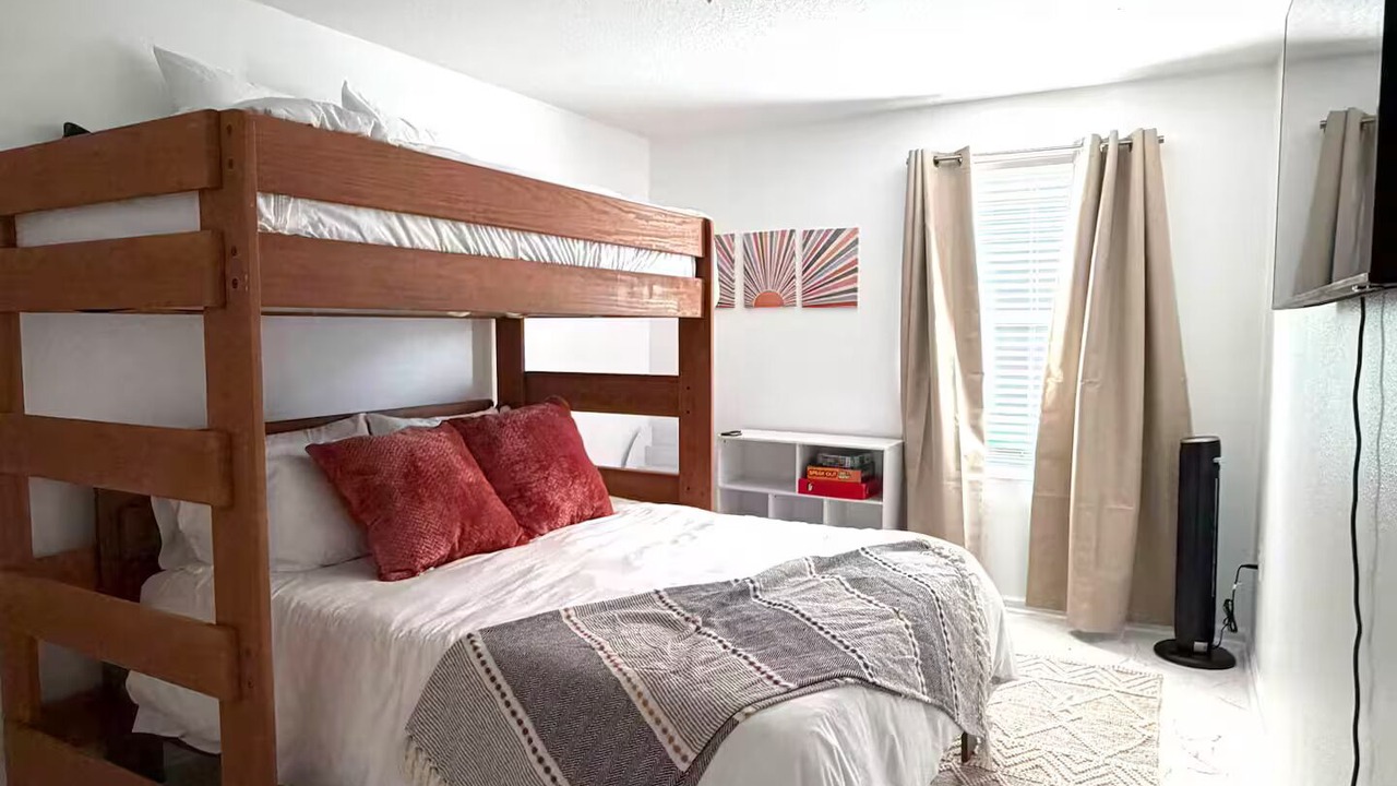 Photo of Bedroom in Westside