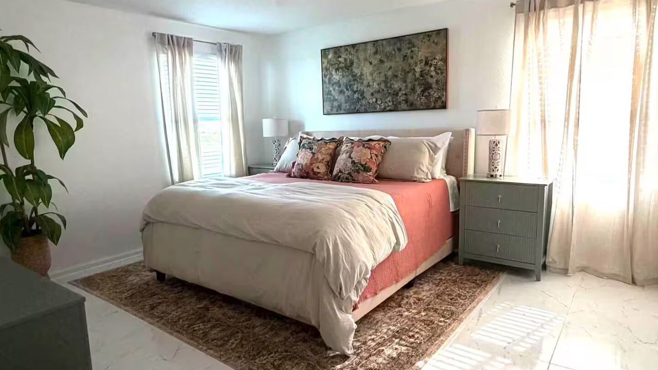 Photo of Bedroom in Westside
