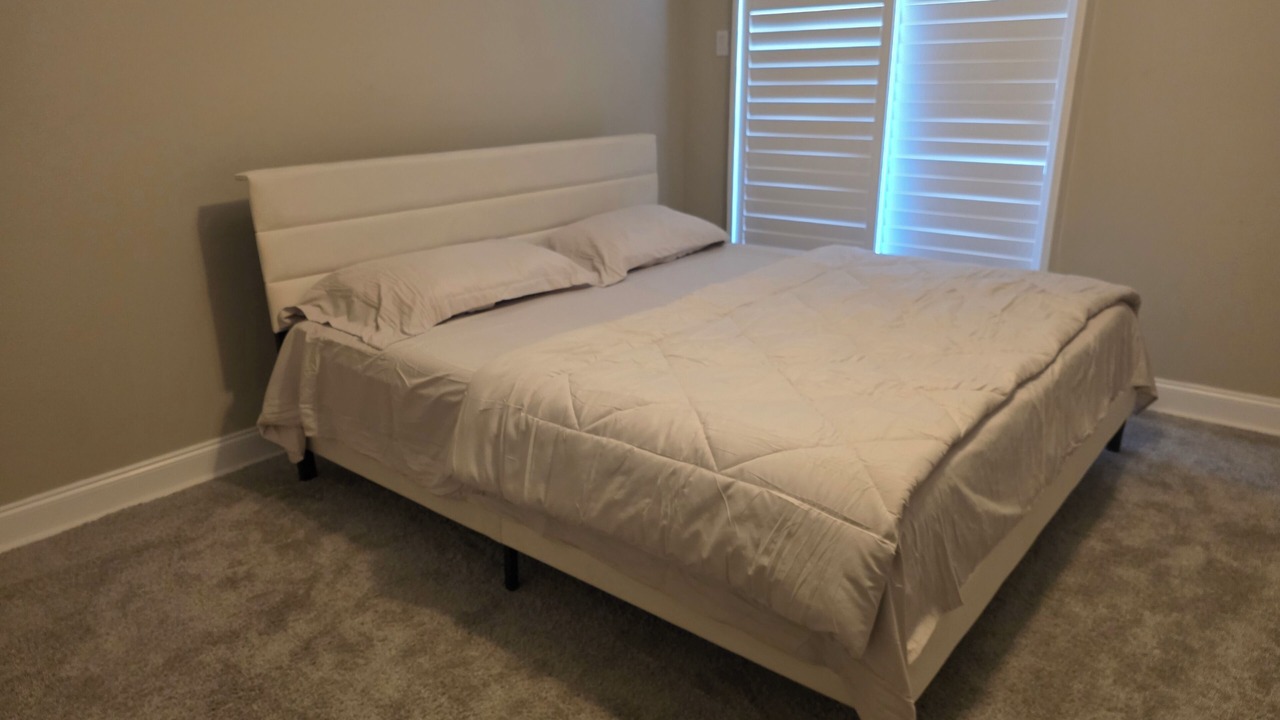 Photo of Bedroom in Kenner - Louis Armstrong International Airport