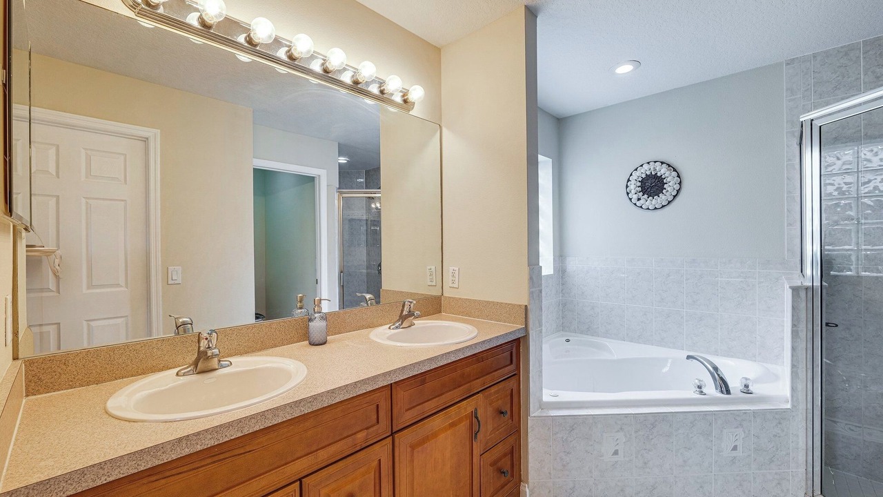 Photo of Bathroom in Esprit