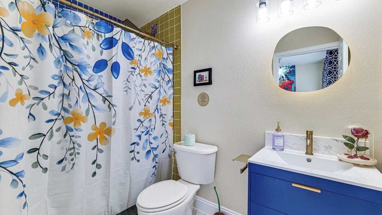 Photo of Bathroom in Esprit