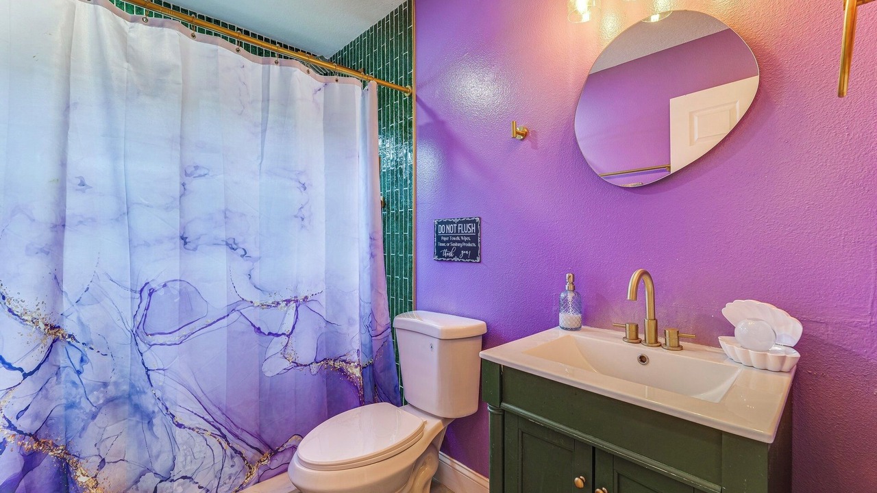 Photo of Bathroom in Esprit