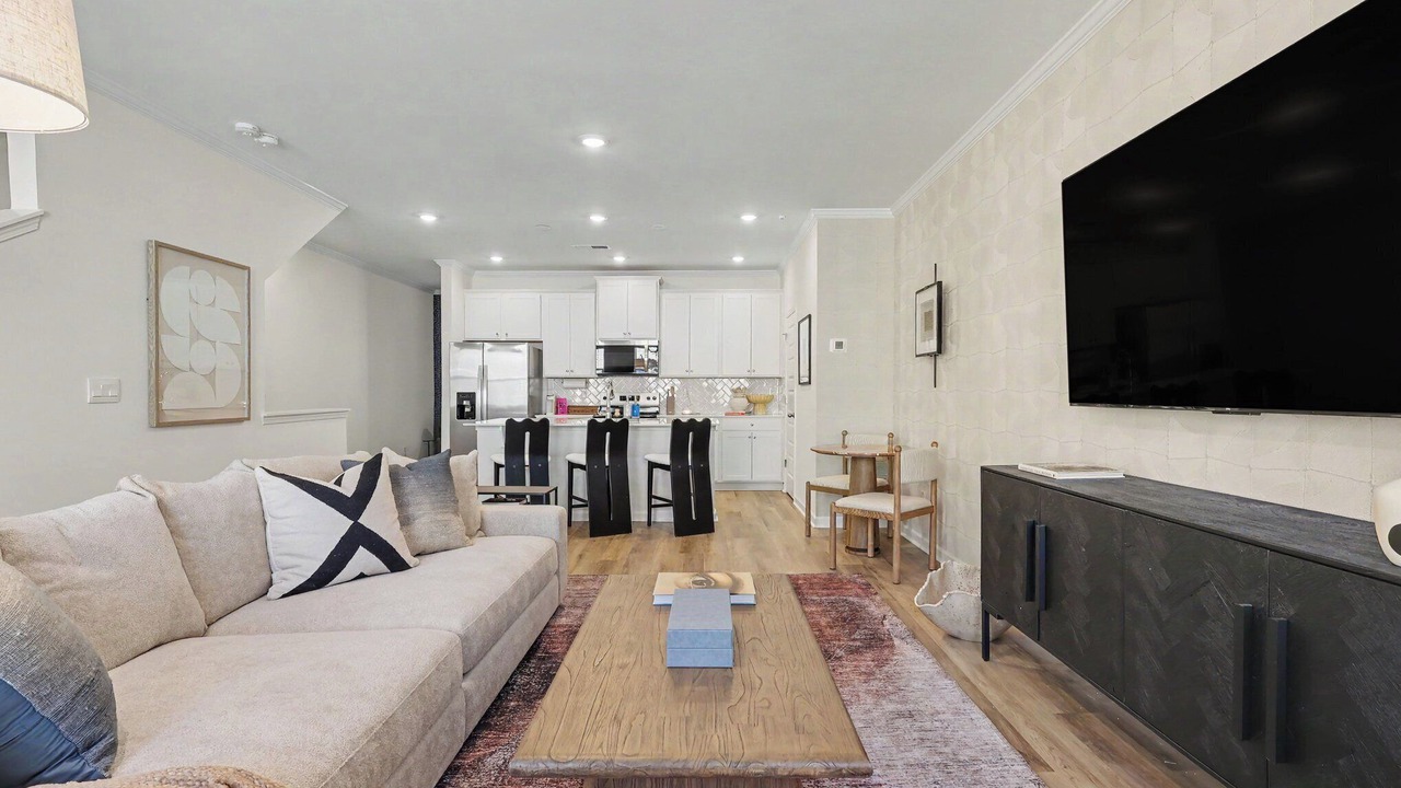Photo of Livingroom in East Side