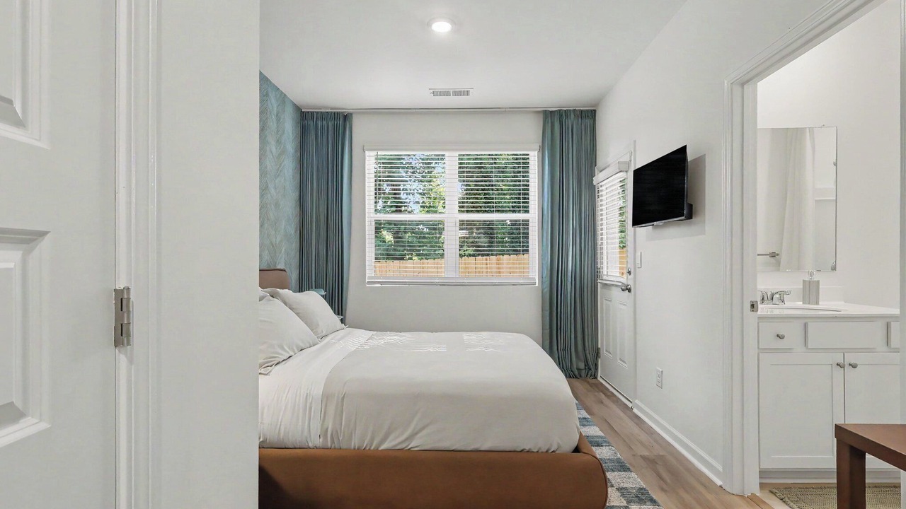 Photo of Bedroom in East Side