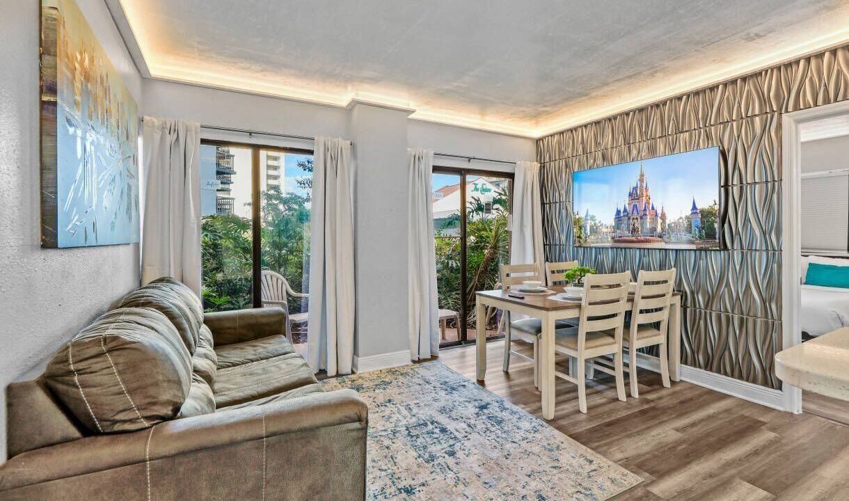 Photo of Bedroom in Florida Center