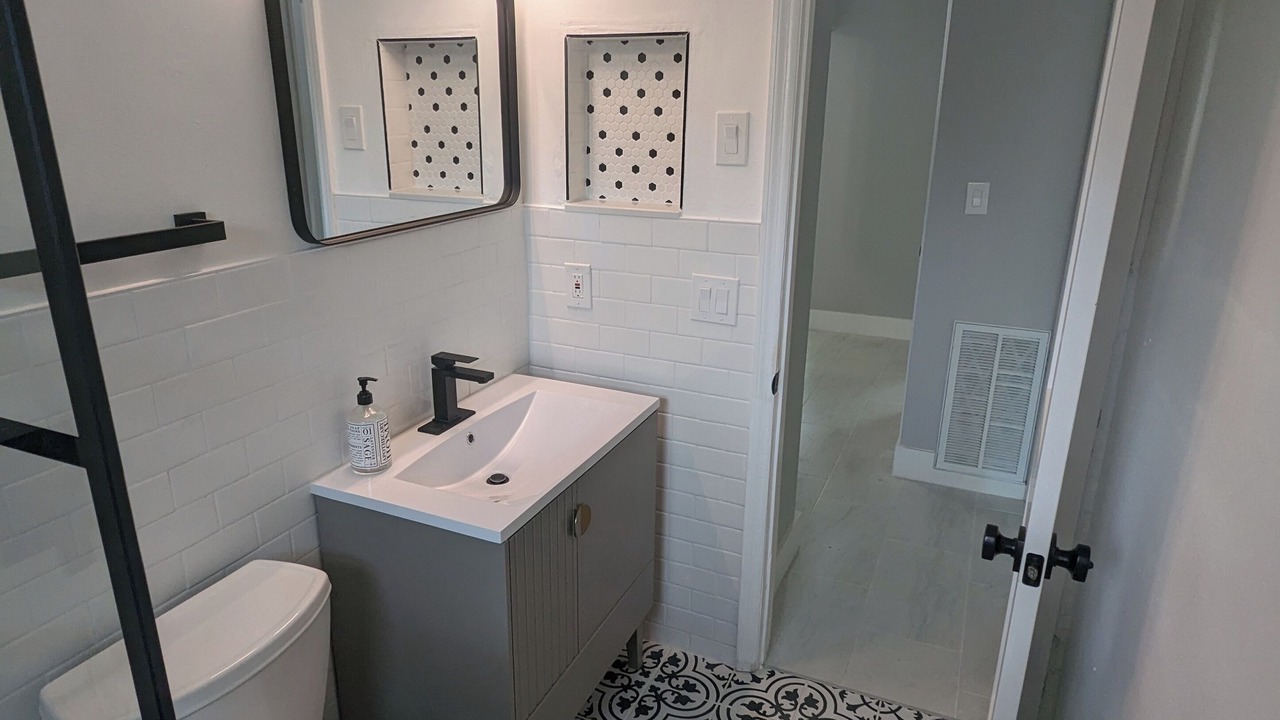 Photo of Bathroom in College Park