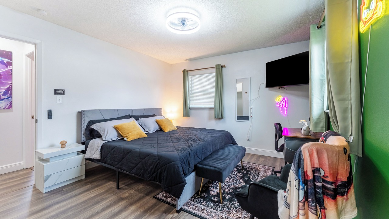 Photo of Bedroom in Carver Shores