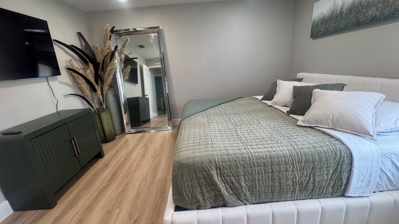 Photo of Bedroom in Candler