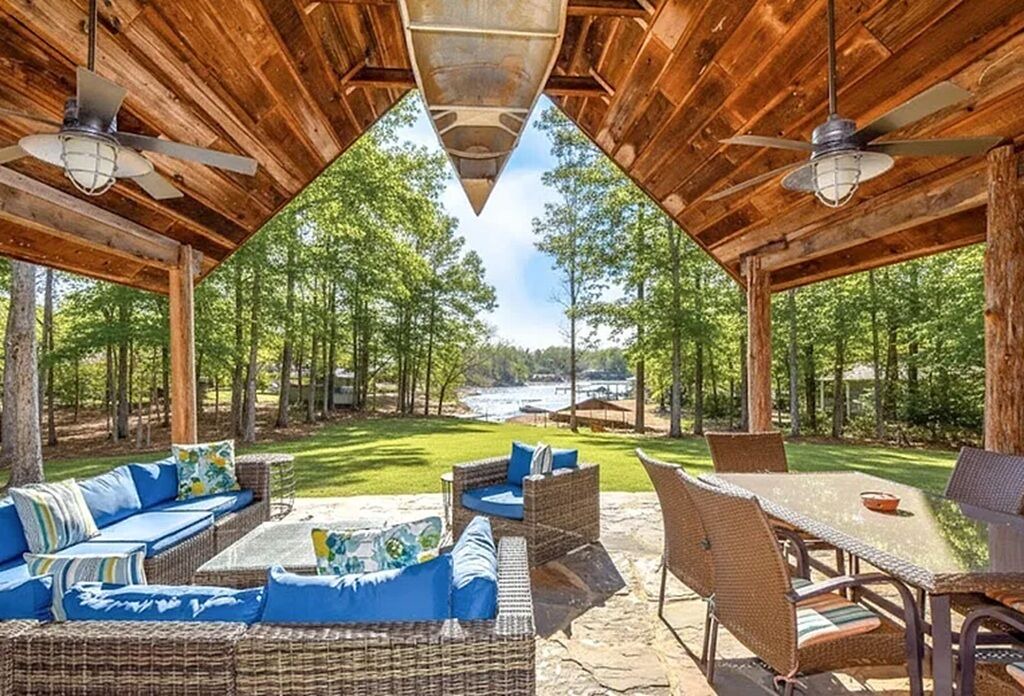 Photo of Outdoor in Jacksons' Gap