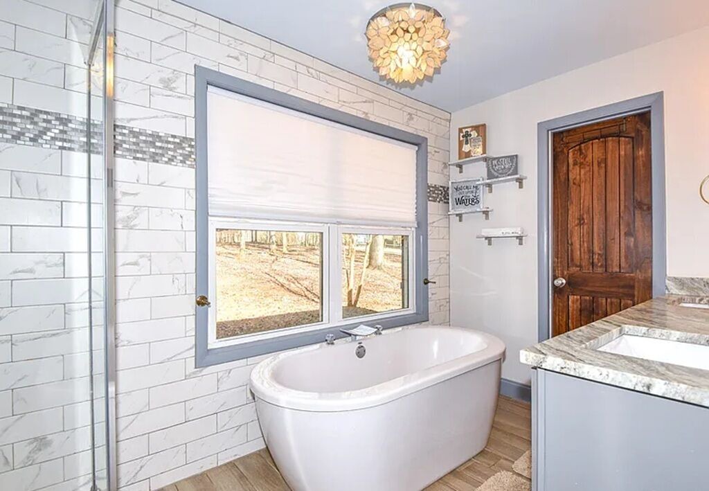 Photo of Bathroom in Jacksons' Gap