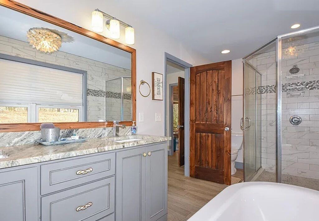 Photo of Bathroom in Jacksons' Gap