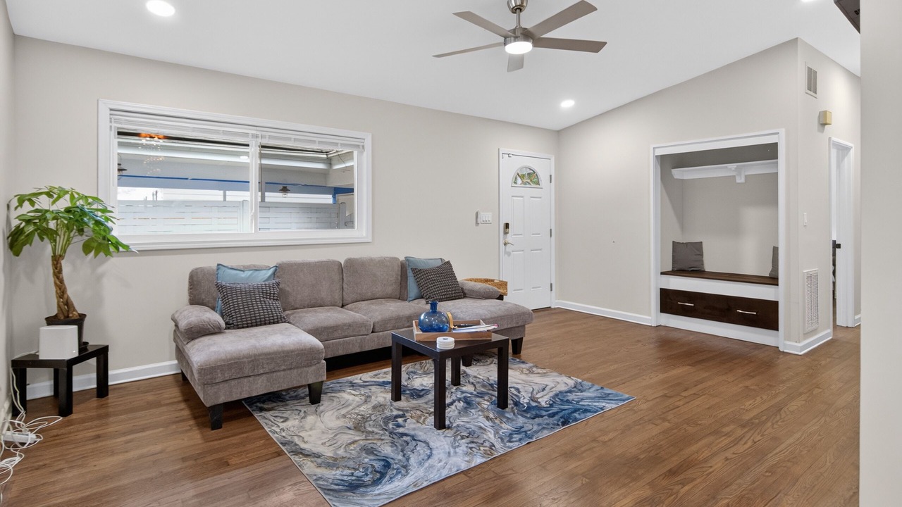Photo of Livingroom in Buford Highway