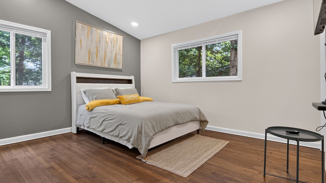 Photo of Bedroom in Buford Highway