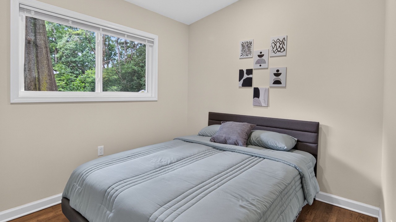 Photo of Bedroom in Buford Highway