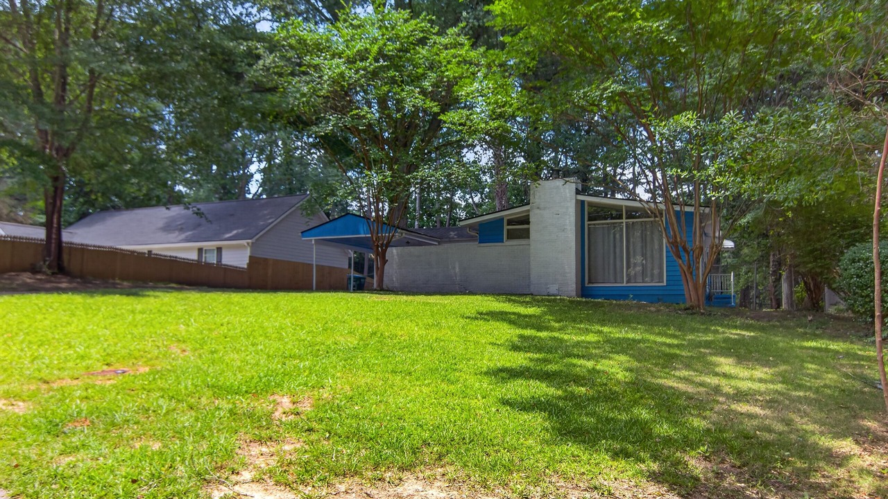 Photo of Outdoor in Buford Highway