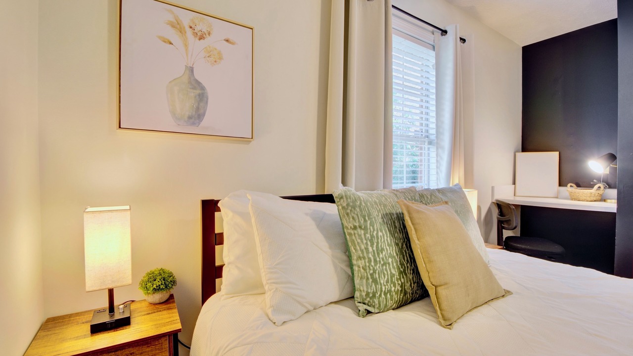 Photo of Bedroom in Auburn