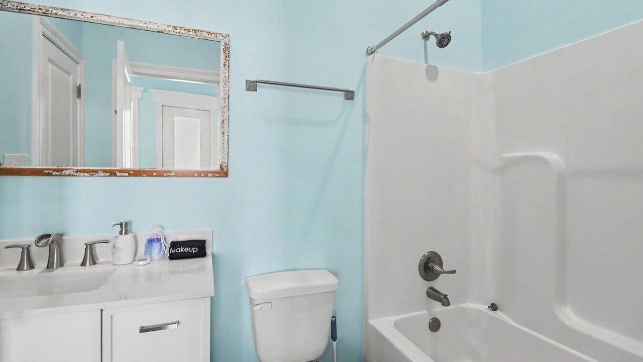 Photo of Bathroom in Long Beach