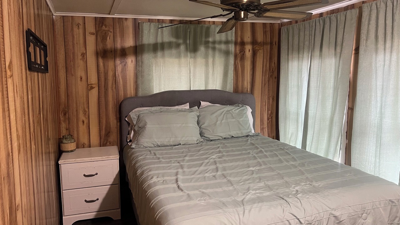 Photo of Bedroom in Lawson